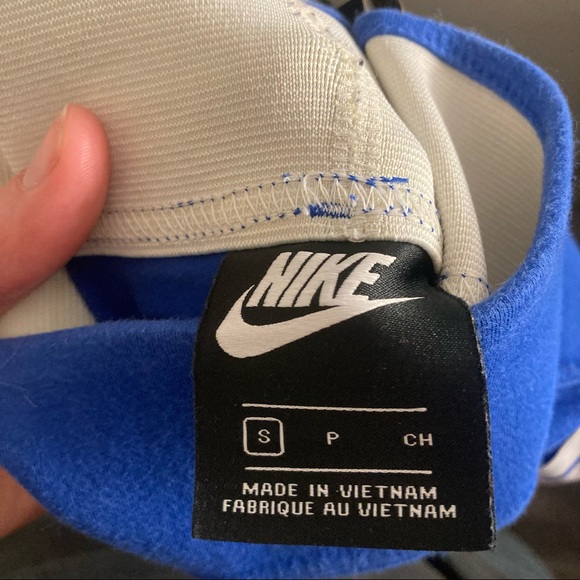 Nike Sportswear Hyper Femme Leggings Graphics - Picture 5 of 5